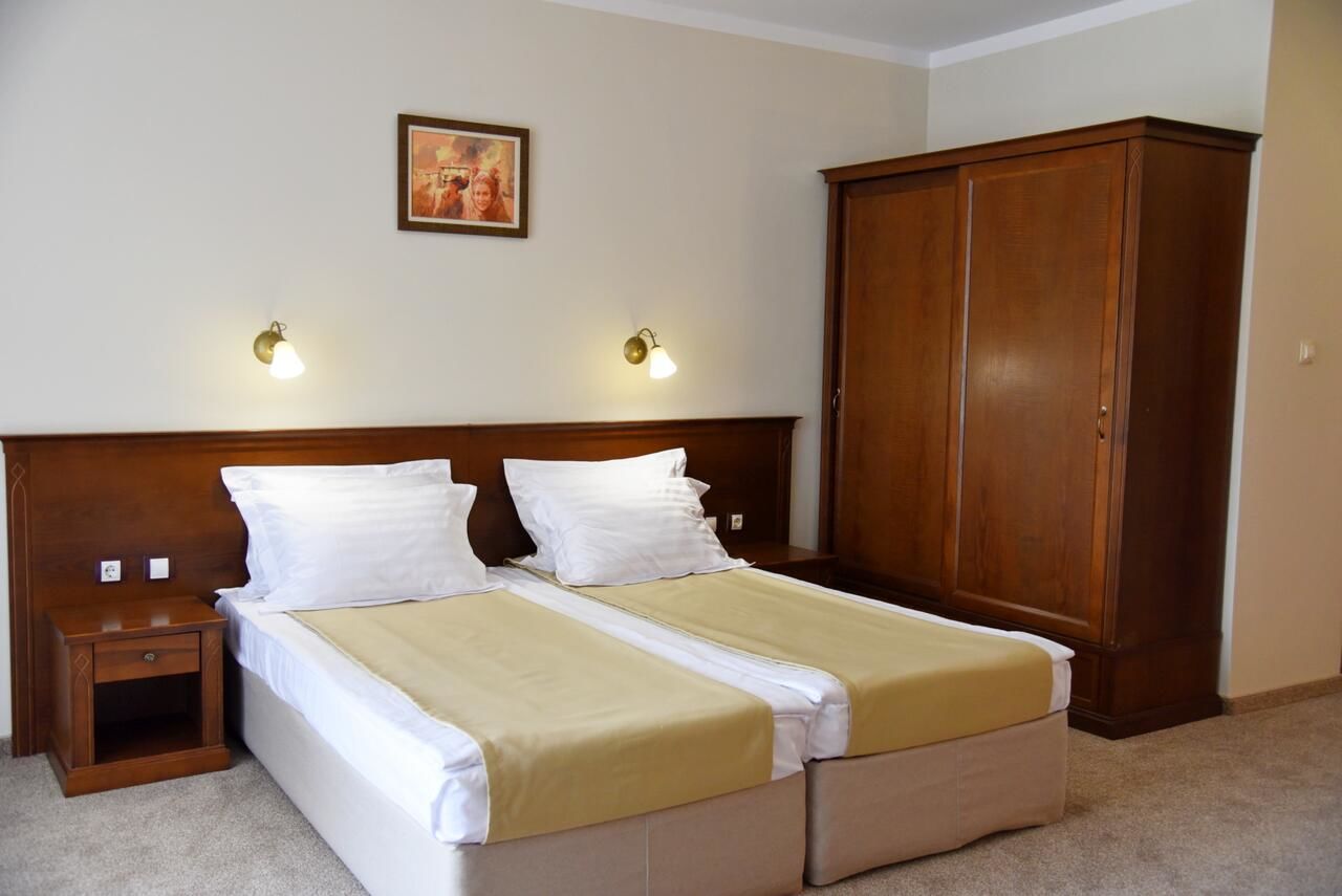 Отель Villa Maria Revas Солнечный Берег