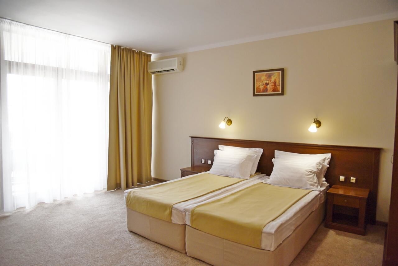 Отель Villa Maria Revas Солнечный Берег